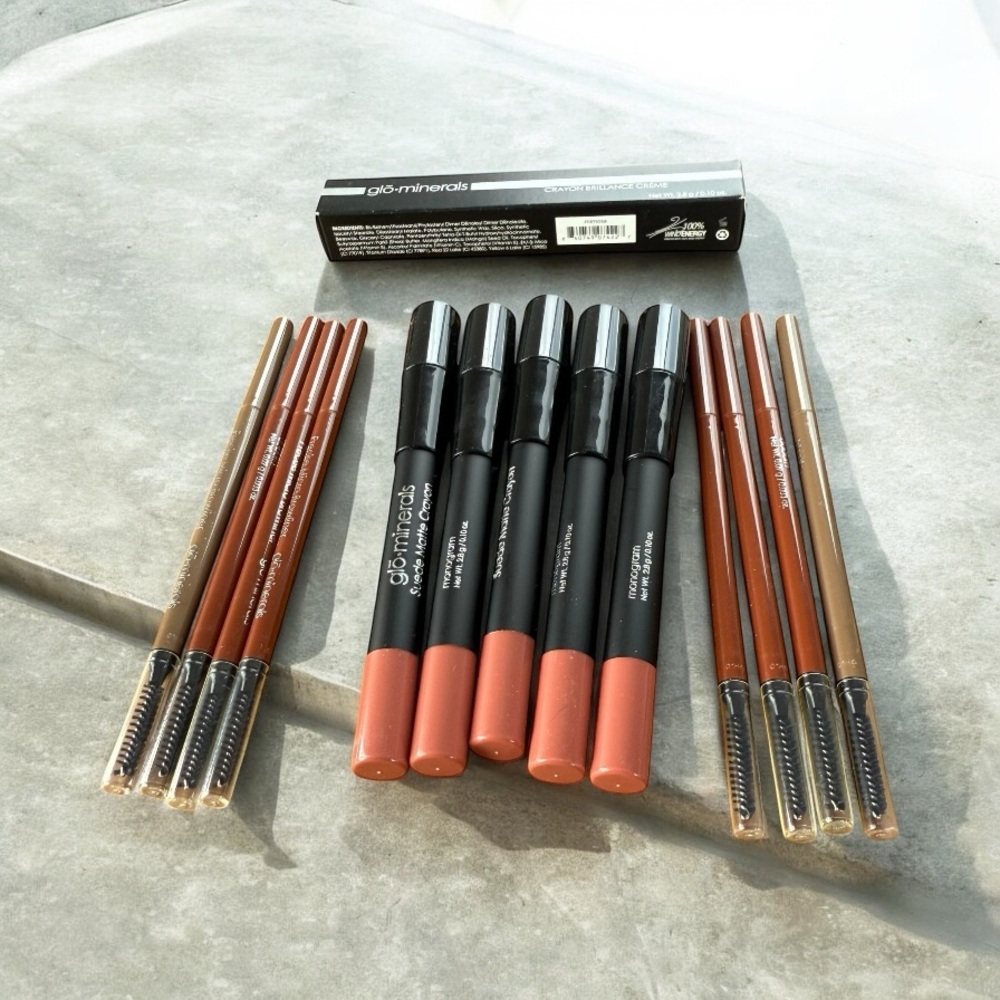 GLO MINERALS MAKEUP LOT  BROW LINERS SUEDE MATTE/CREAM GLAZE CRAYONS (LOT#43)